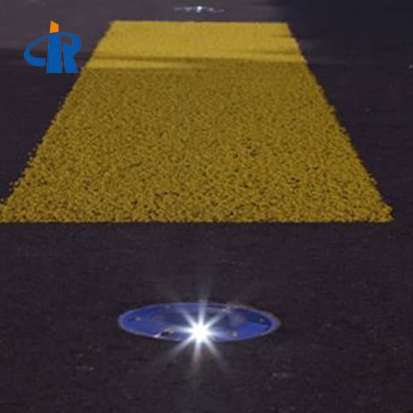 <h3>360 degree Cat Eye Flashing Solar Cell Reflective Glass Road </h3>
